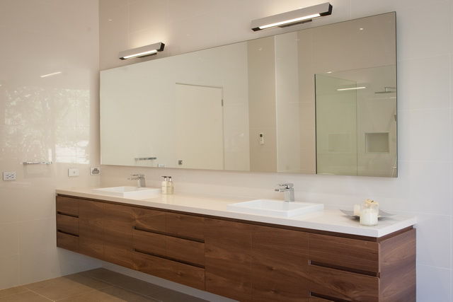Custom cut-to-size mirrors and professional installation Melbourne by Integrity Glazing