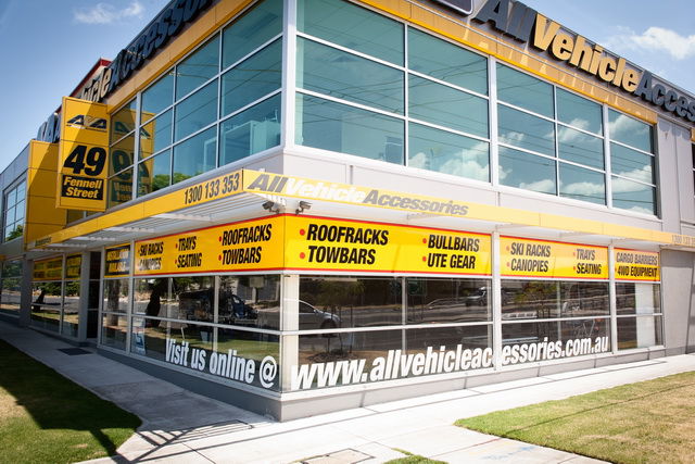 Commercial aluminium shopfront fabrication and glazing installation Melbourne